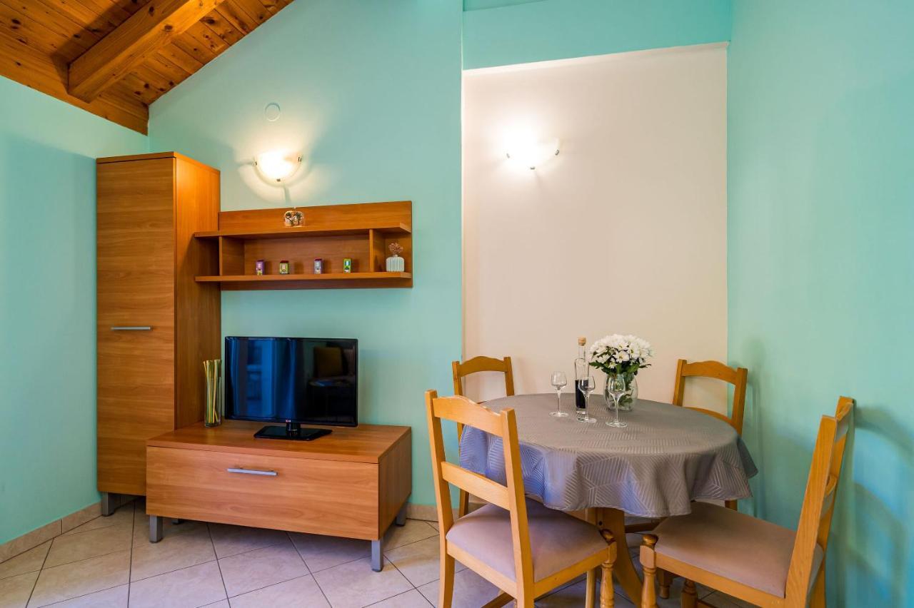 Apartments Kruno 자톤 외부 사진